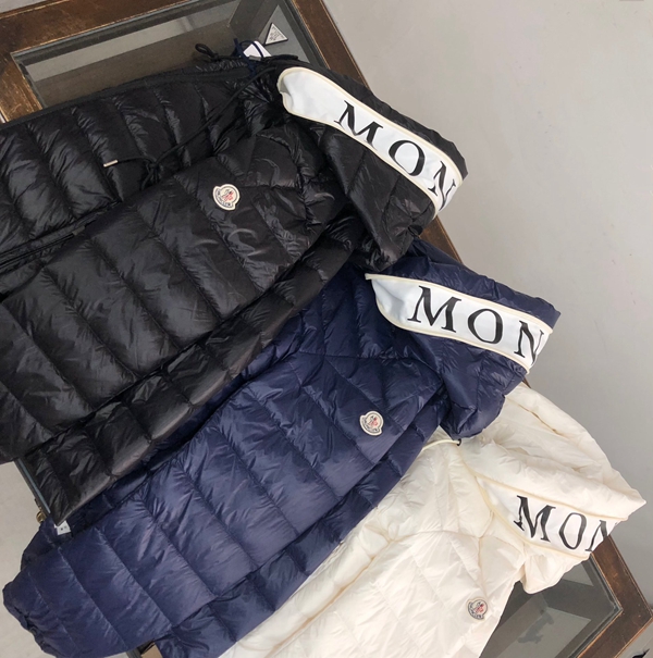 ハイクオリティダウンジャケット背面デザイン